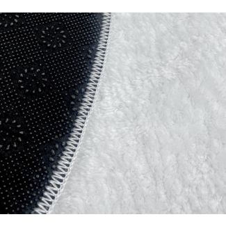 Denna produkten heter Cloudy, tillverkad av Polyester material med en vacker Vit färg - SE Mattor