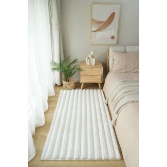 Denna produkten heter Gångmatta Rabbit Stripe Offwhite, tillverkad av Polyester material med en vacker Offwhite färg - SE Mattor