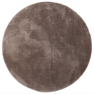 Denna produkten heter Fluffy, tillverkad av Polyester material med en vacker Taupe färg - SE Mattor