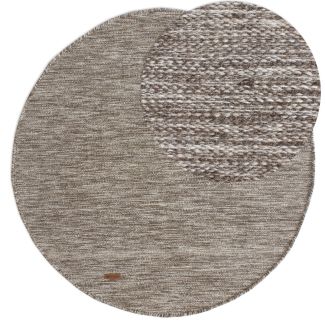 Denna produkten heter Lunda, tillverkad av 80% Ull & 20% Bomull material med en vacker Greige färg - SE Mattor