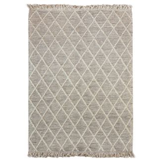 Denna produkten heter Margaux, tillverkad av Ull material med en vacker Beige färg - SE Mattor