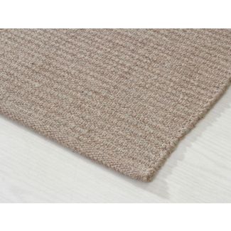 Denna produkten heter Molly, tillverkad av 80% Ull & 20% Bomull material med en vacker Greige färg - SE Mattor