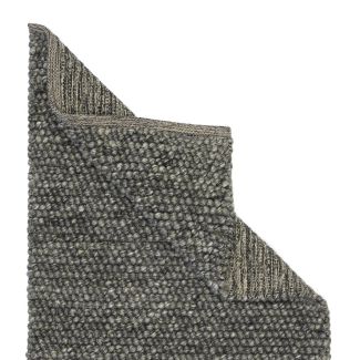 Denna produkten heter Pamel, tillverkad av Ull material med en vacker Antracit färg - SE Mattor