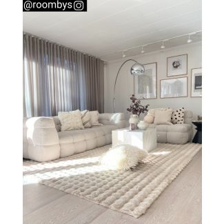 Denna produkten heter Rabbit Bubble, tillverkad av Polyester material med en vacker Ljusbeige färg - SE Mattor