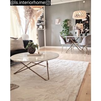 Denna produkten heter Rabbit Eco, tillverkad av Polyester material med en vacker Offwhite färg - SE Mattor