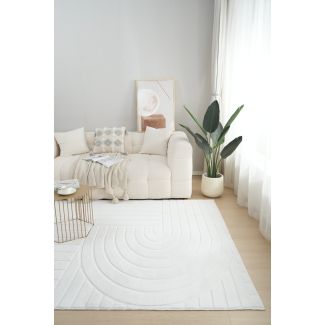 Denna produkten heter Pälsmatta Rabbit Peak Offwhite, tillverkad av Polyester material med en vacker Offwhite färg - SE Mattor